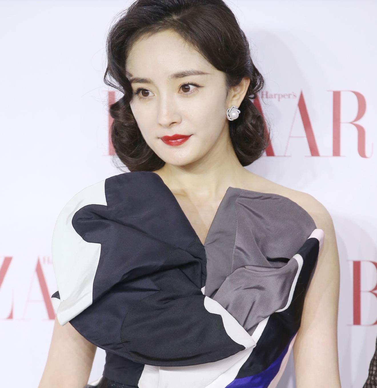 时尚芭莎慈善夜红毯照片上的各路仙女和帅哥们来罗
